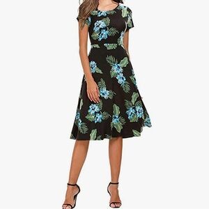 Beautiful Floral Black Dress Worn Once, Perfect Condition Size MD